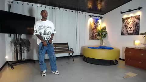 Snapshot of 1pushman chatting on February 15, 12:03 pm pushman online show from February 15, 12:03 pm