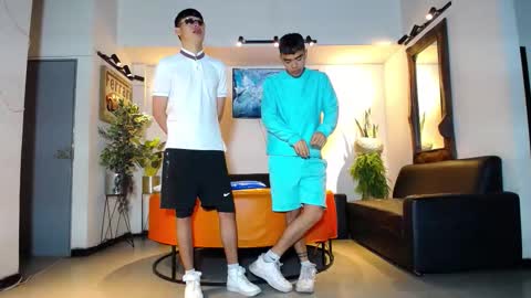 Snapshot of 1pushman chatting on March 1, 1:35 pm pushman online show from March 1, 1:35 pm