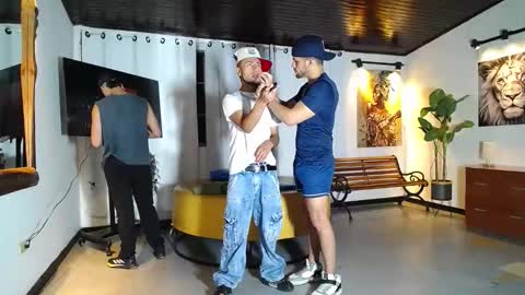 pushman online show from April 15, 11:50 am