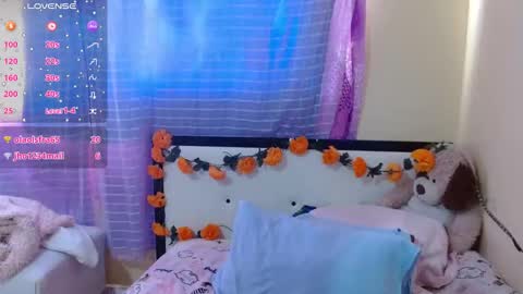 paola online show from December 19, 9:11 pm