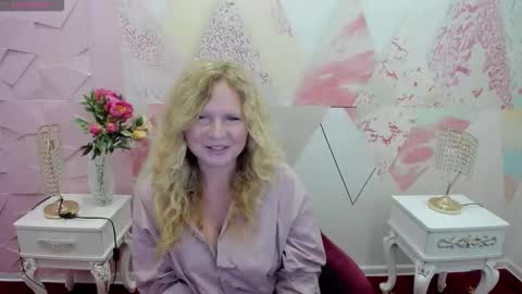Snapshot of 1sunflower chatting on October 21, 12:28 pm 1sunflower online show from October 21, 12:28 pm