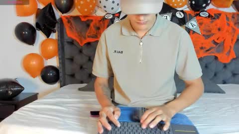 1Threestar online show from October 13, 12:27 pm