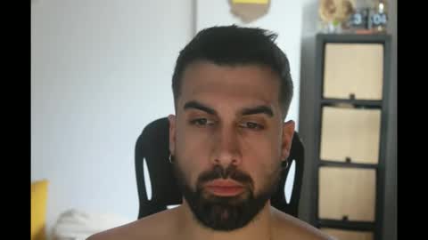 Snapshot of 1uno66 chatting on February 25, 2:05 pm 1uno66 online show from February 25, 2:05 pm