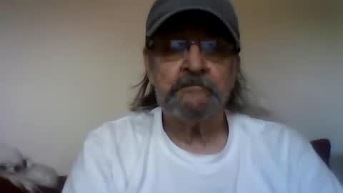 Snapshot of 1valentine chatting on October 21, 7:14 pm 1valentine online show from October 21, 7:14 pm