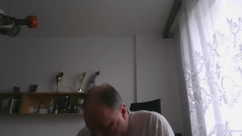 1vaso online show from February 26, 8:15 am