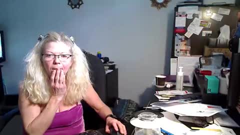 Susan online show from February 14, 7:21 pm
