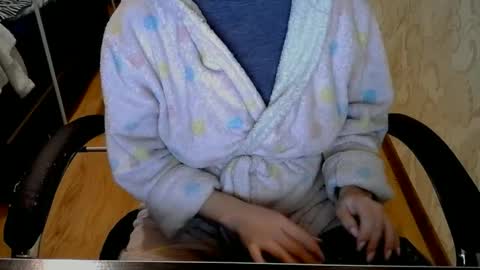 Snapshot of 1your_hot_girls chatting on December 11, 5:37 pm 1your_hot_girls online show from December 11, 5:37 pm