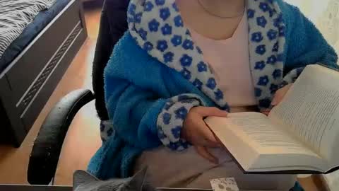 Snapshot of 1your_hot_girls chatting on March 10, 10:37 am 1your_hot_girls online show from March 10, 10:37 am