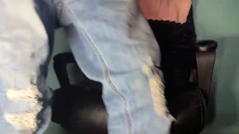 Snapshot of 2001cashking chatting on October 26, 10:10 am 2001cashking online show from October 26, 10:10 am