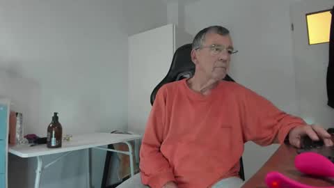 Henk online show from November 2, 4:20 pm