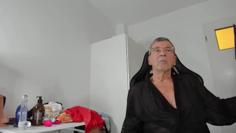 Henk online show from November 5, 4:18 pm