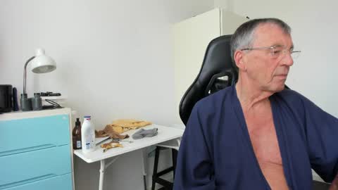 Henk online show from March 29, 11:10 am