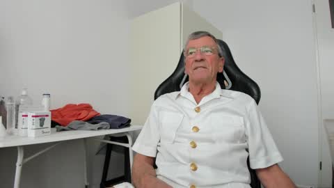 Henk online show from April 12, 5:18 pm