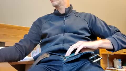 22_acacia_avenue online show from December 16, 9:58 am