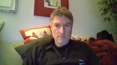 22esserre online show from February 10, 9:58 pm