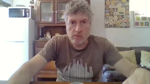 22esserre online show from April 10, 11:59 am