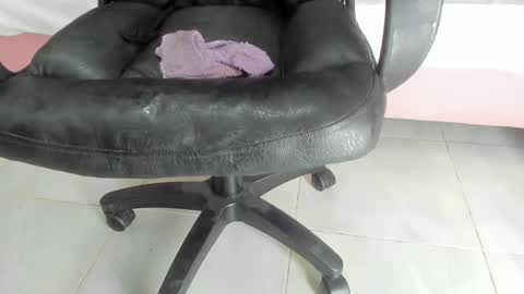 Snapshot of 24isabella chatting on March 6, 1:57 pm Isabella online show from March 6, 1:57 pm