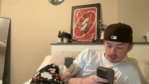 Snapshot of 26sneakers chatting on March 3, 2:47 am 26sneakers online show from March 3, 2:47 am