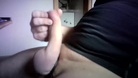 Snapshot of 28wombat12 chatting on May 20, 1:06 pm 28wombat12 online show from May 20, 1:06 pm