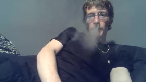 Snapshot of 2big2hype chatting on January 19, 2:37 am cheif online show from January 19, 2:37 am