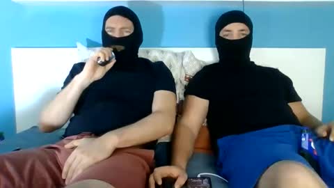 2frenchfriends online show from June 6, 9:19 pm