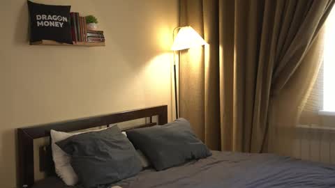 Elley  online show from February 25, 2:27 pm