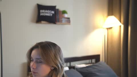 Elley  online show from March 24, 2:22 pm