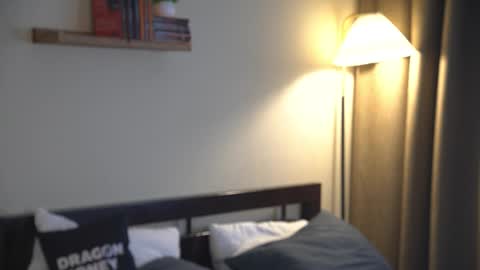 Elley  online show from March 27, 6:19 am