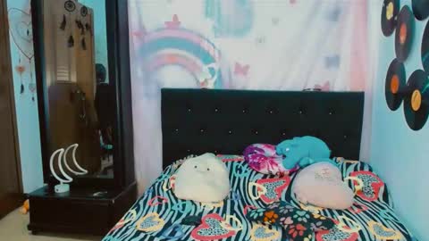 samantha sharon online show from December 4, 2:37 pm