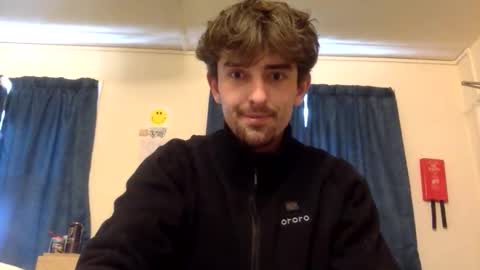 Snapshot of 2hot2handle2cold2hold chatting on March 26, 9:59 am 2hot2handle2cold2hold online show from March 26, 9:59 am