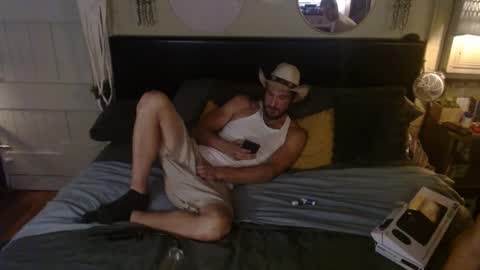 2hungrichards23 online show from September 17, 2:02 am