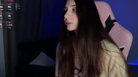 Lina       free control in pvt online show from April 4, 7:44 pm