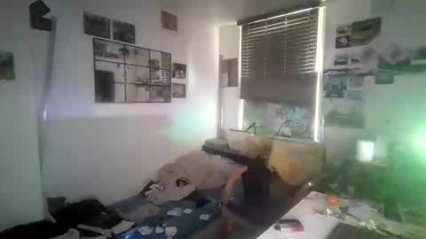 2l82agree online show from September 27, 8:08 am