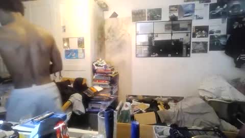 2l82agree online show from October 24, 3:19 pm