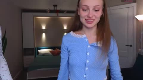 kittens team - Sandra and Kim  online show from March 20, 5:07 pm