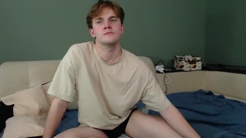 Snapshot of 2nc_ chatting on January 8, 9:22 am Eleot online show from January 8, 9:22 am