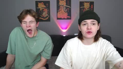 Snapshot of 2nc_ chatting on February 3, 4:32 am Eleot online show from February 3, 4:32 am