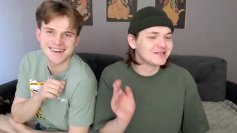 Snapshot of 2nc_ chatting on March 5, 6:09 am Eleot online show from March 5, 6:09 am