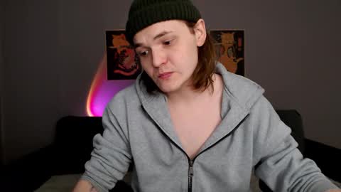 Snapshot of 2nc_ chatting on March 11, 12:55 pm Eleot online show from March 11, 12:55 pm