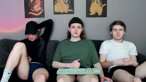 Snapshot of 2nc_ chatting on March 27, 9:53 am Eleot online show from March 27, 9:53 am