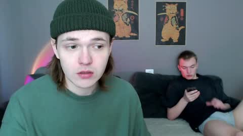 Snapshot of 2nc_ chatting on April 12, 9:25 am Eleot online show from April 12, 9:25 am