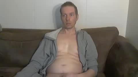 Snapshot of 2small4you83 chatting on March 9, 10:58 pm 2small4you83 online show from March 9, 10:58 pm