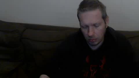 Snapshot of 2small4you83 chatting on June 12, 4:50 pm 2small4you83 online show from June 12, 4:50 pm