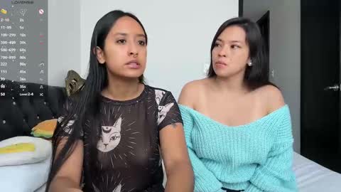 Snapshot of 2summerlove2 chatting on February 17, 3:20 pm Dalilah and Tarah online show from February 17, 3:20 pm