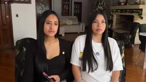 Dalilah and Tarah online show from November 25, 2:28 pm