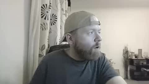 33UK online show from November 20, 2:45 am