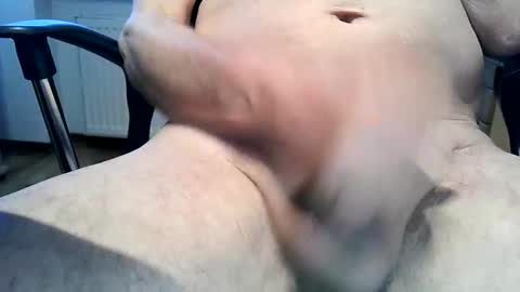 Snapshot of 35cam chatting on November 17, 2:45 pm 35cam online show from November 17, 2:45 pm