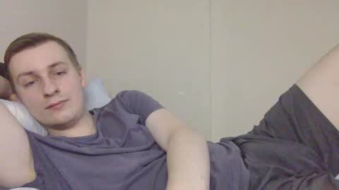 Snapshot of 3andy3 chatting on December 15, 7:45 am Andy online show from December 15, 7:45 am