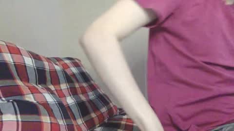 Snapshot of 3andy3 chatting on February 4, 8:20 am Andy online show from February 4, 8:20 am