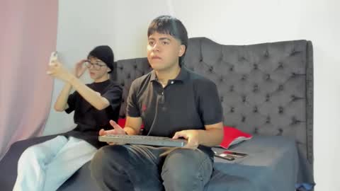 Guy 1  Guy 2  Guy 3. online show from November 17, 7:08 pm